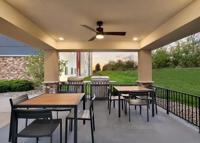 Candlewood By Ihg Hotel Springfield
