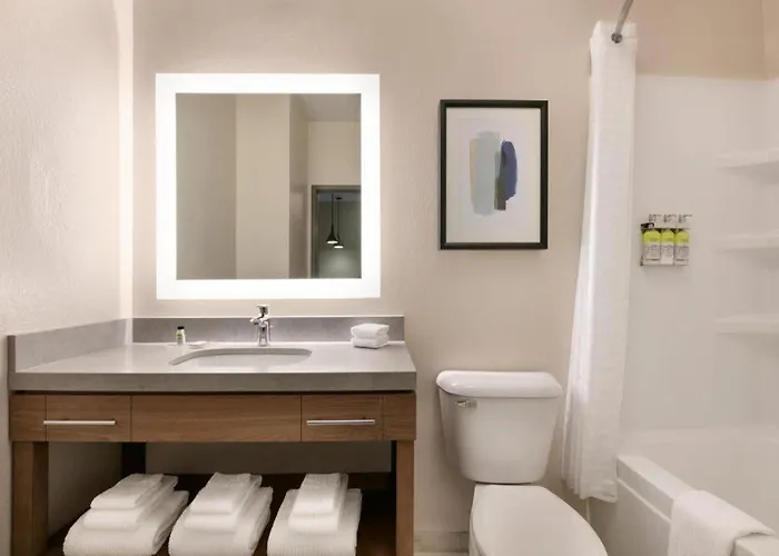 Candlewood By Ihg Hotel