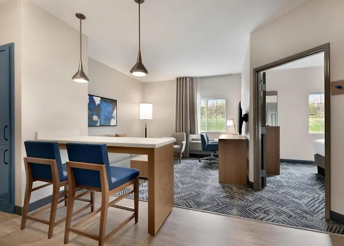 Hotel Candlewood By Ihg Springfield