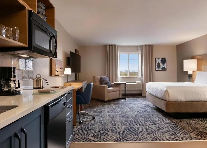 Candlewood By Ihg Hotel Springfield