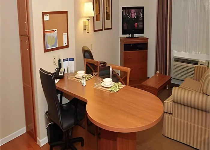Candlewood By Ihg Hotel